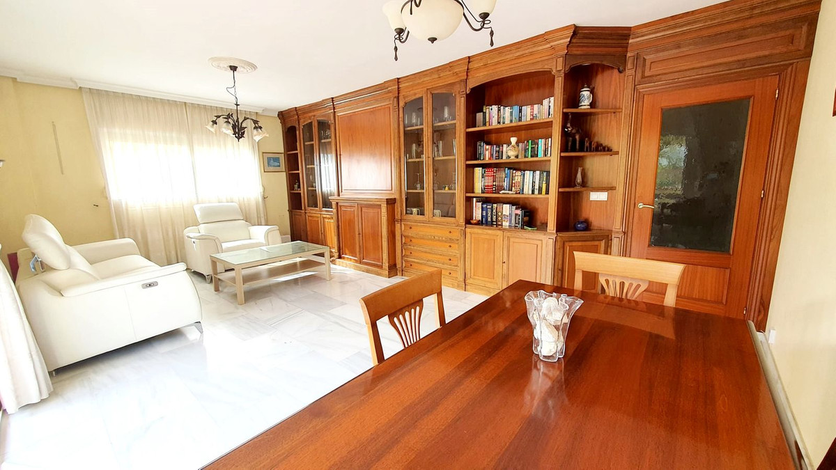 Middle Floor Apartment bilde 8