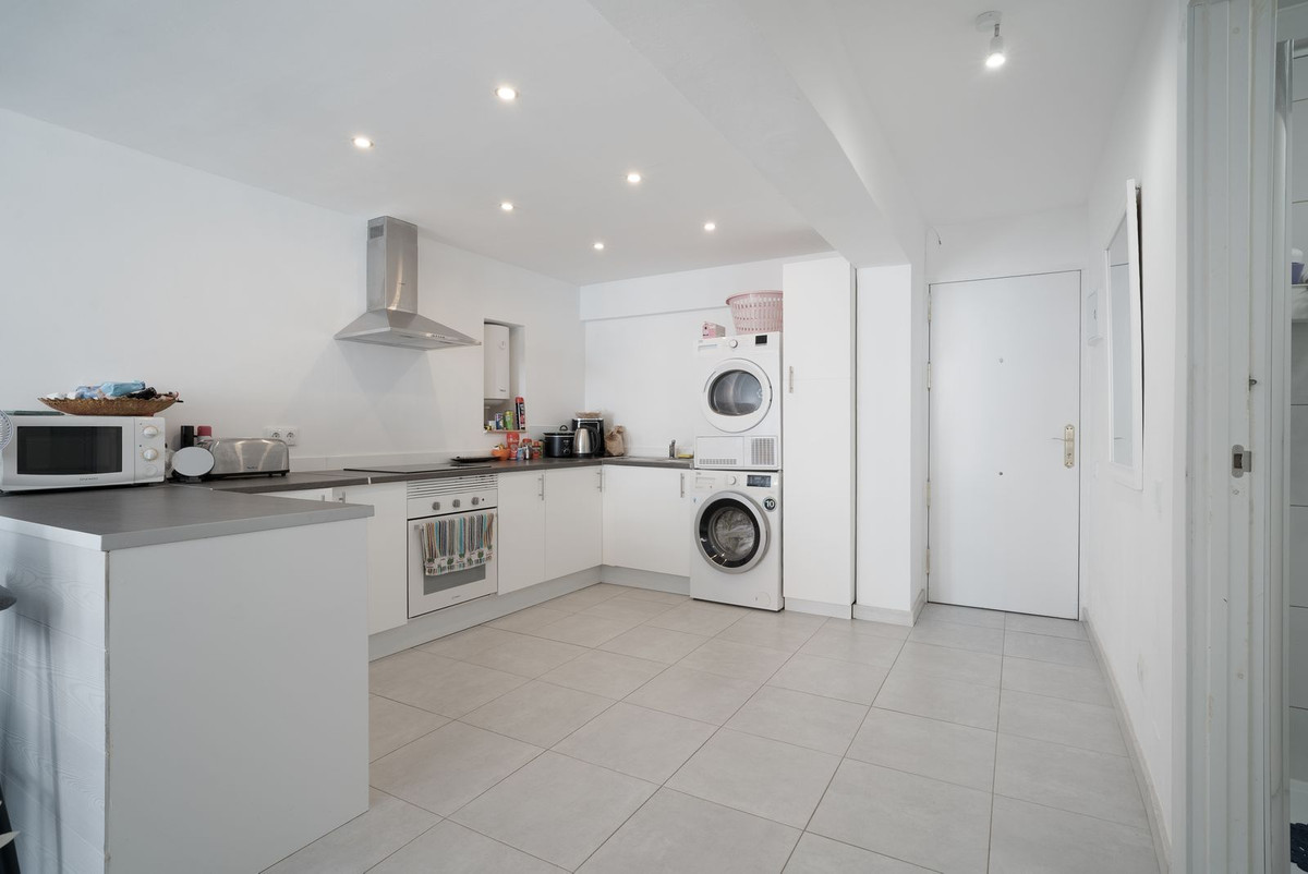 Middle Floor Apartment bilde 7