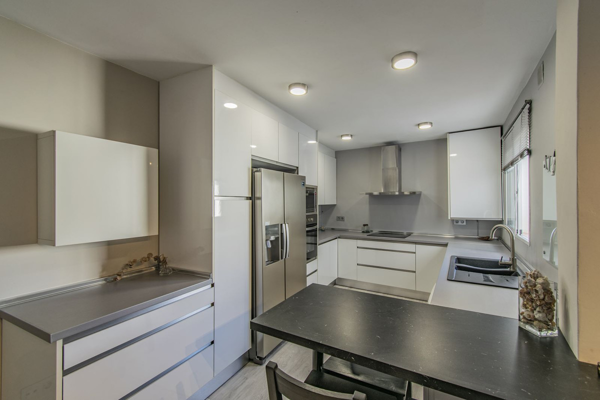 Middle Floor Apartment bilde 30