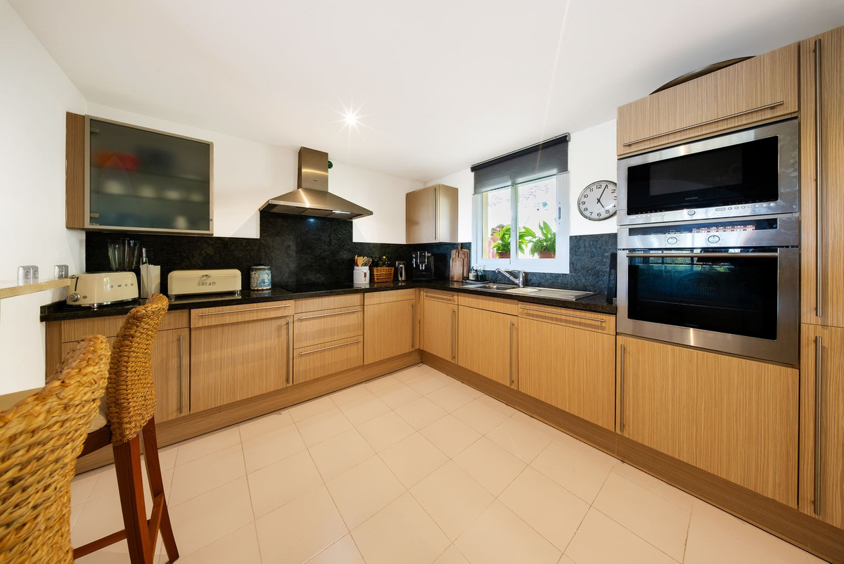 Middle Floor Apartment bilde 31