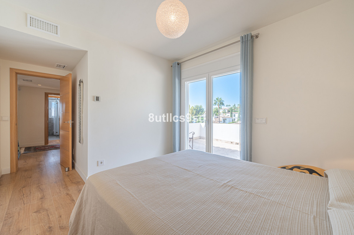 Detached Villa bilde 37