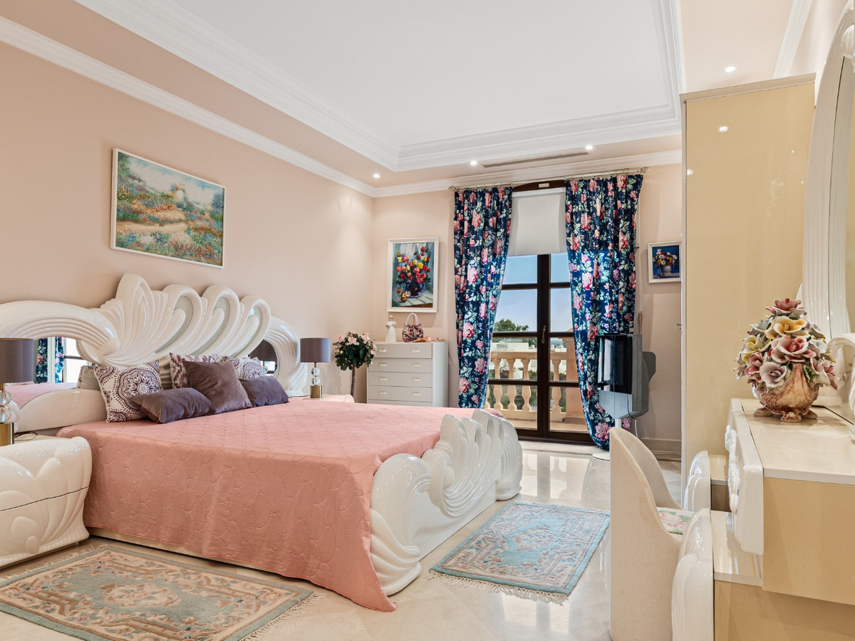 Detached Villa bilde 25