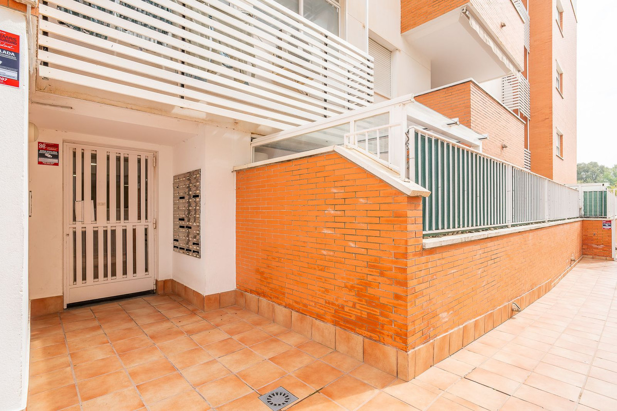 Middle Floor Apartment bilde 9