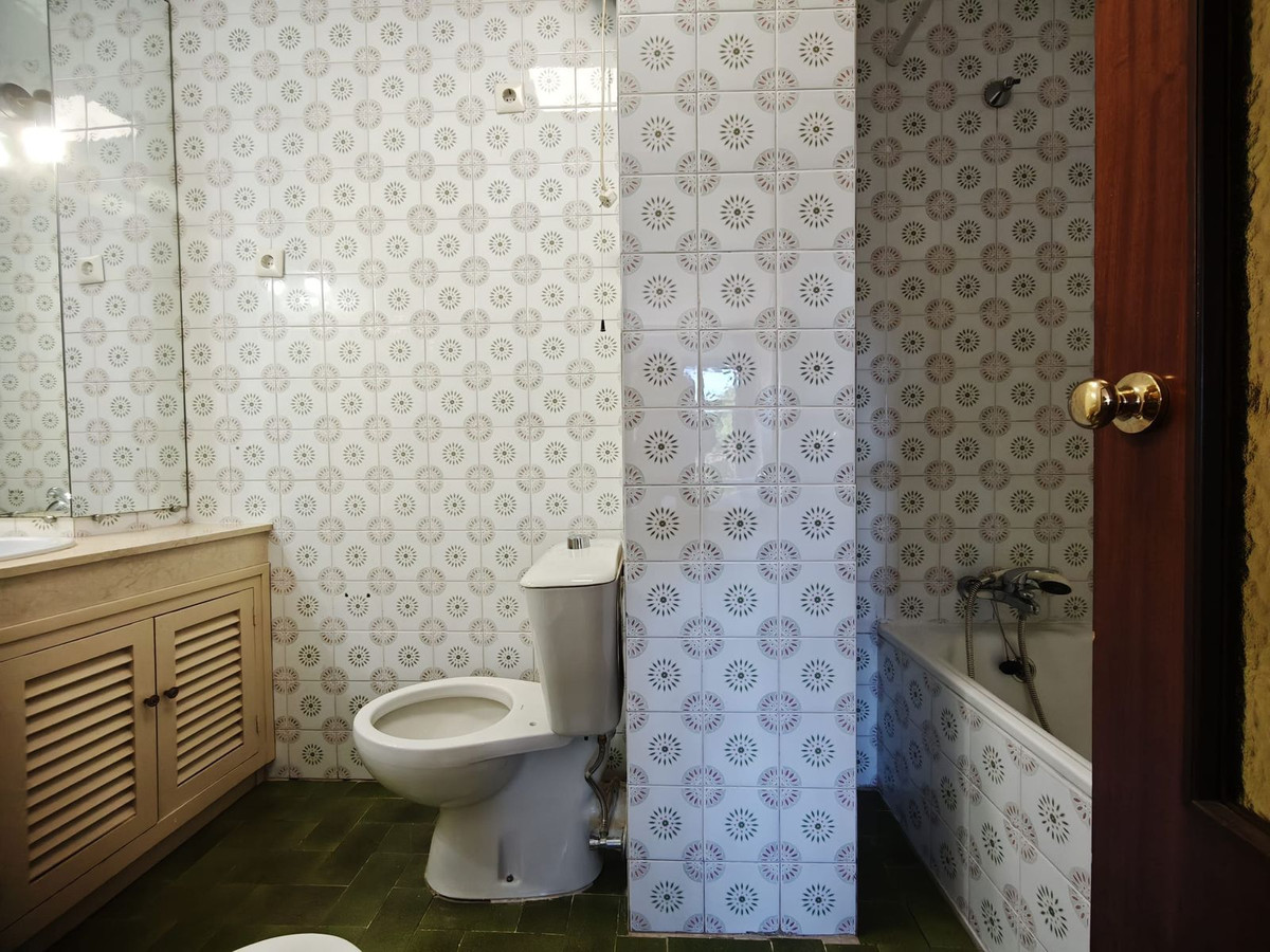 Middle Floor Apartment bilde 17