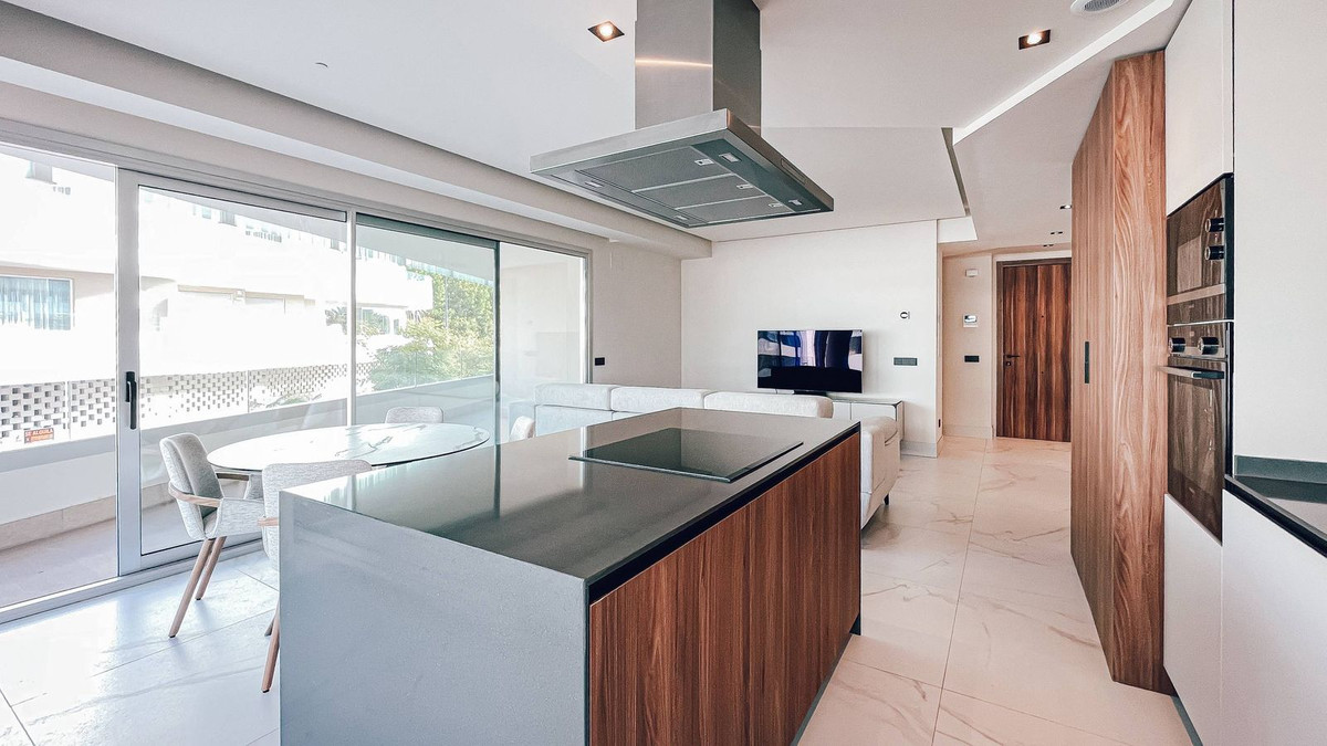 Middle Floor Apartment bilde 13