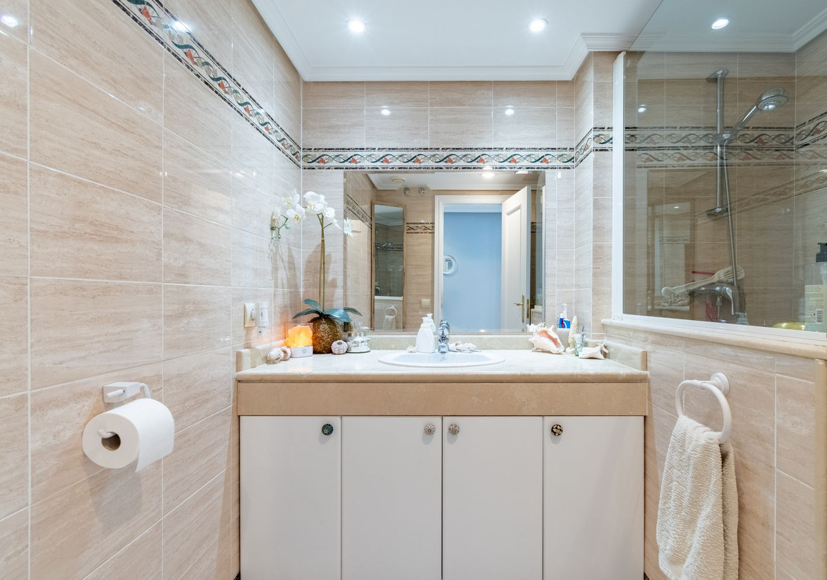 Middle Floor Apartment bilde 28