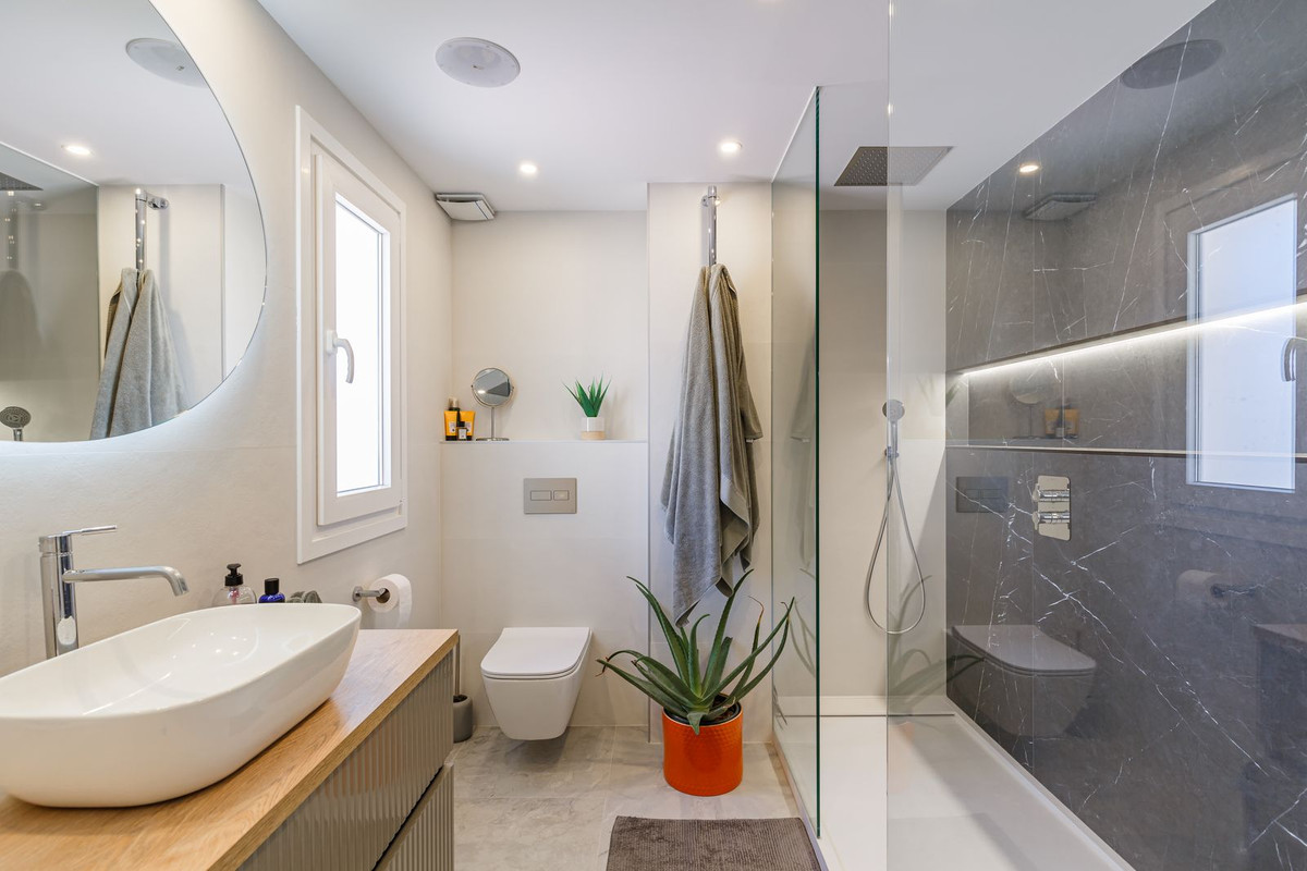 Middle Floor Apartment bilde 11