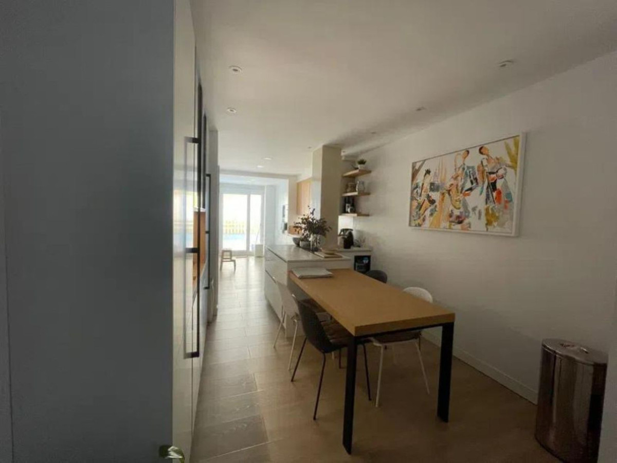 Middle Floor Apartment bilde 17