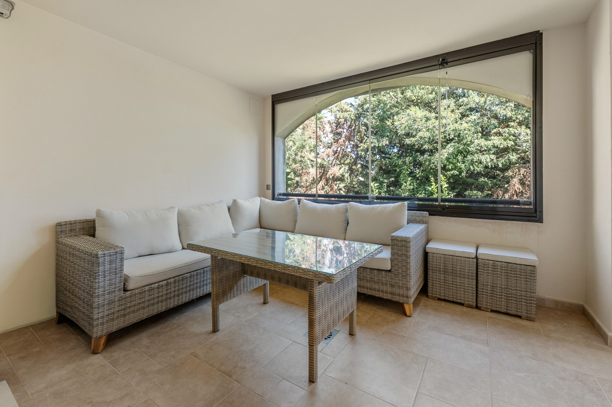 Middle Floor Apartment bilde 24