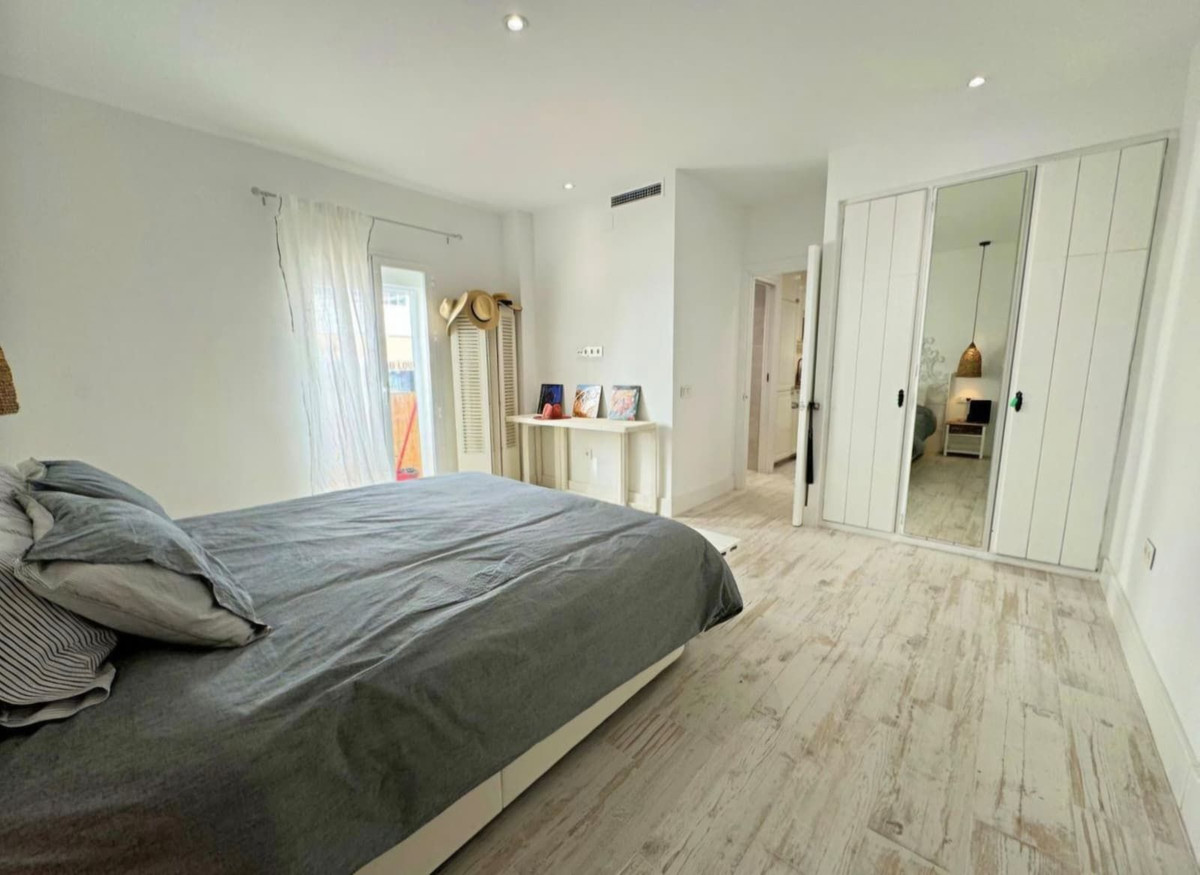 Middle Floor Apartment bilde 13