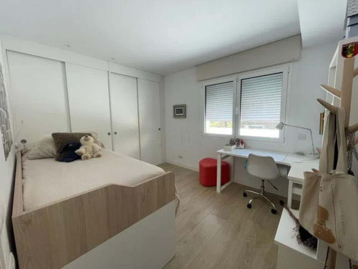 Middle Floor Apartment bilde 2