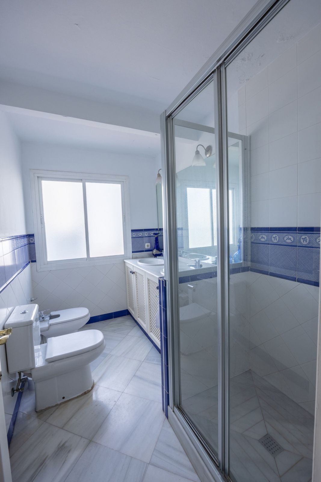 Middle Floor Apartment bilde 13