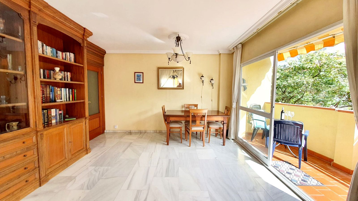 Middle Floor Apartment bilde 10