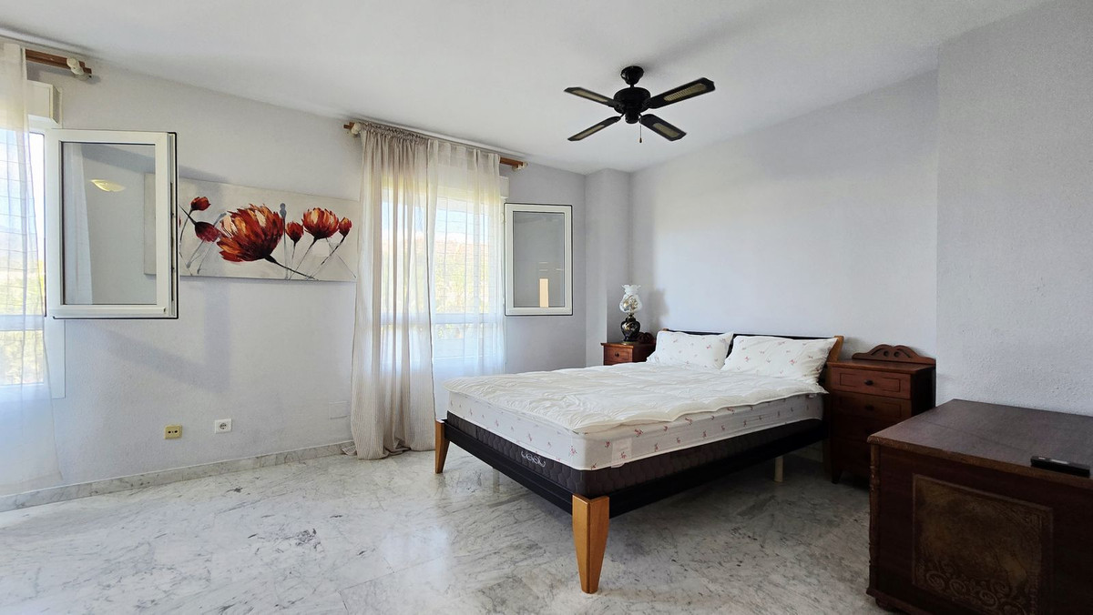 Middle Floor Apartment bilde 11