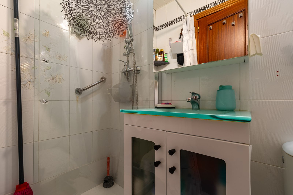 Middle Floor Apartment bilde 4