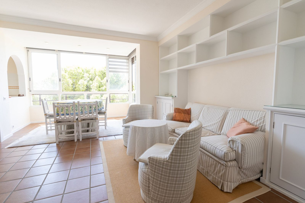 Middle Floor Apartment bilde 2