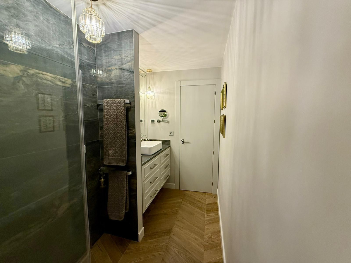 Middle Floor Apartment bilde 27