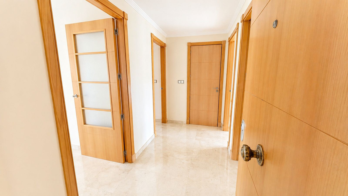 Middle Floor Apartment bilde 2