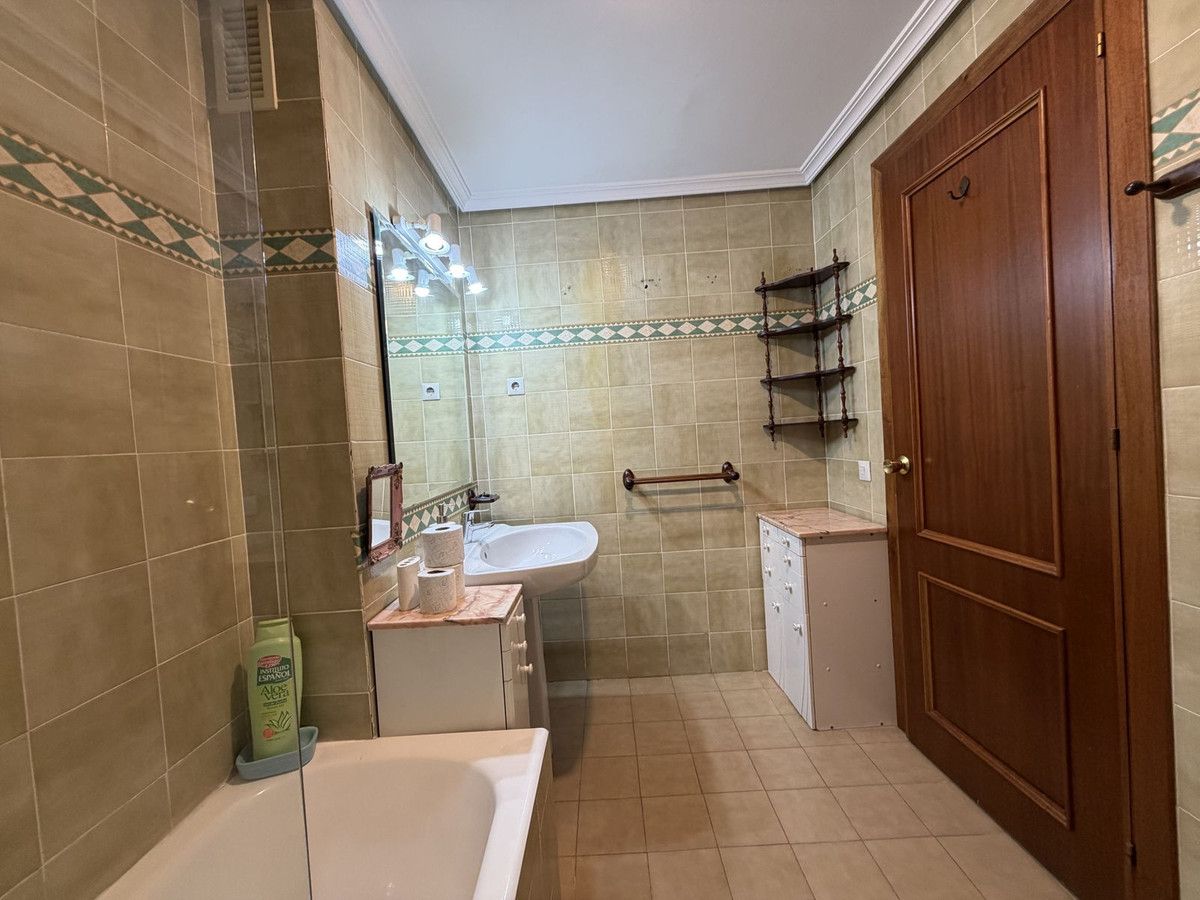 Middle Floor Apartment bilde 17