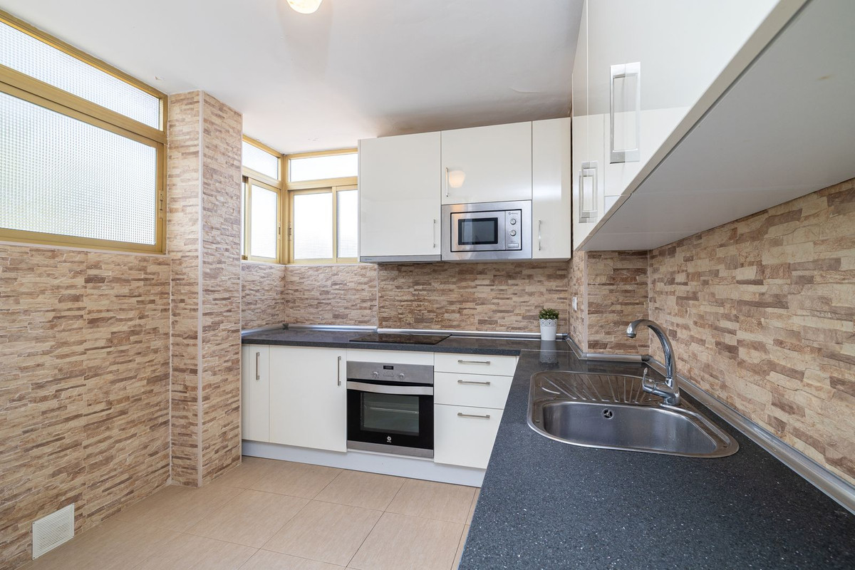 Middle Floor Apartment bilde 7