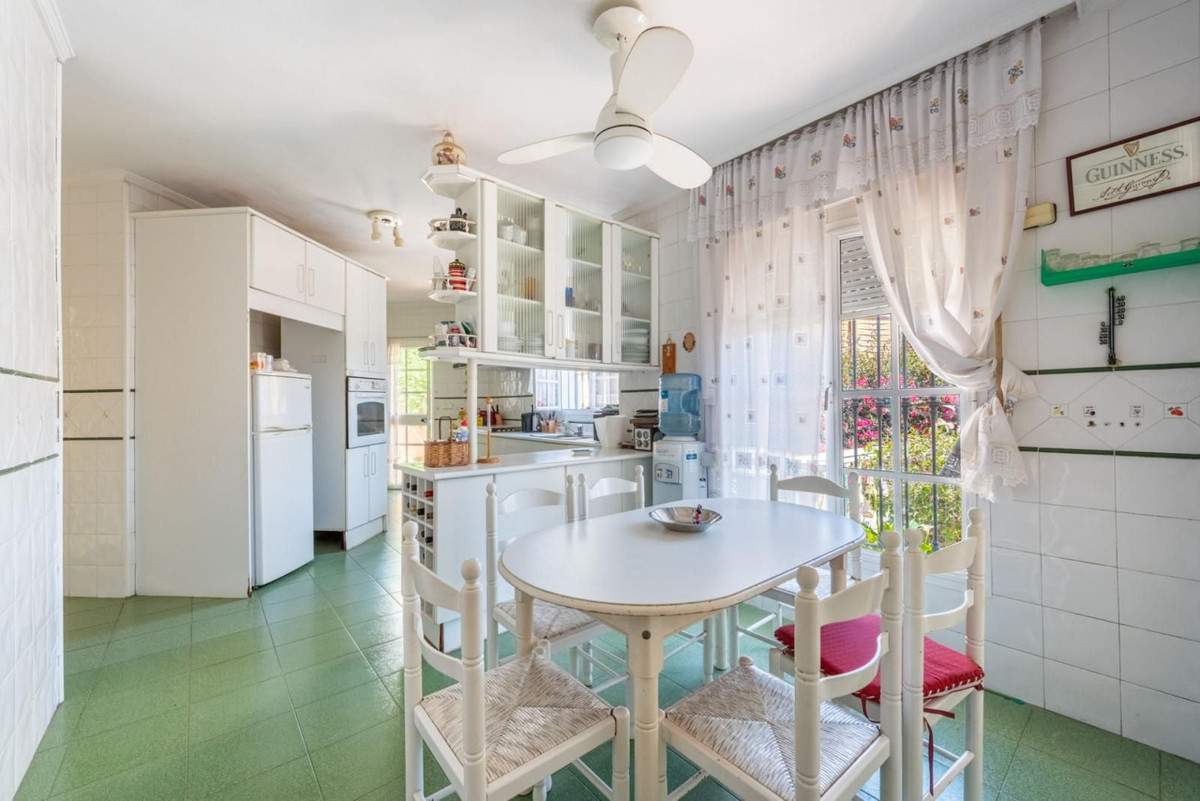 Detached Villa bilde 3
