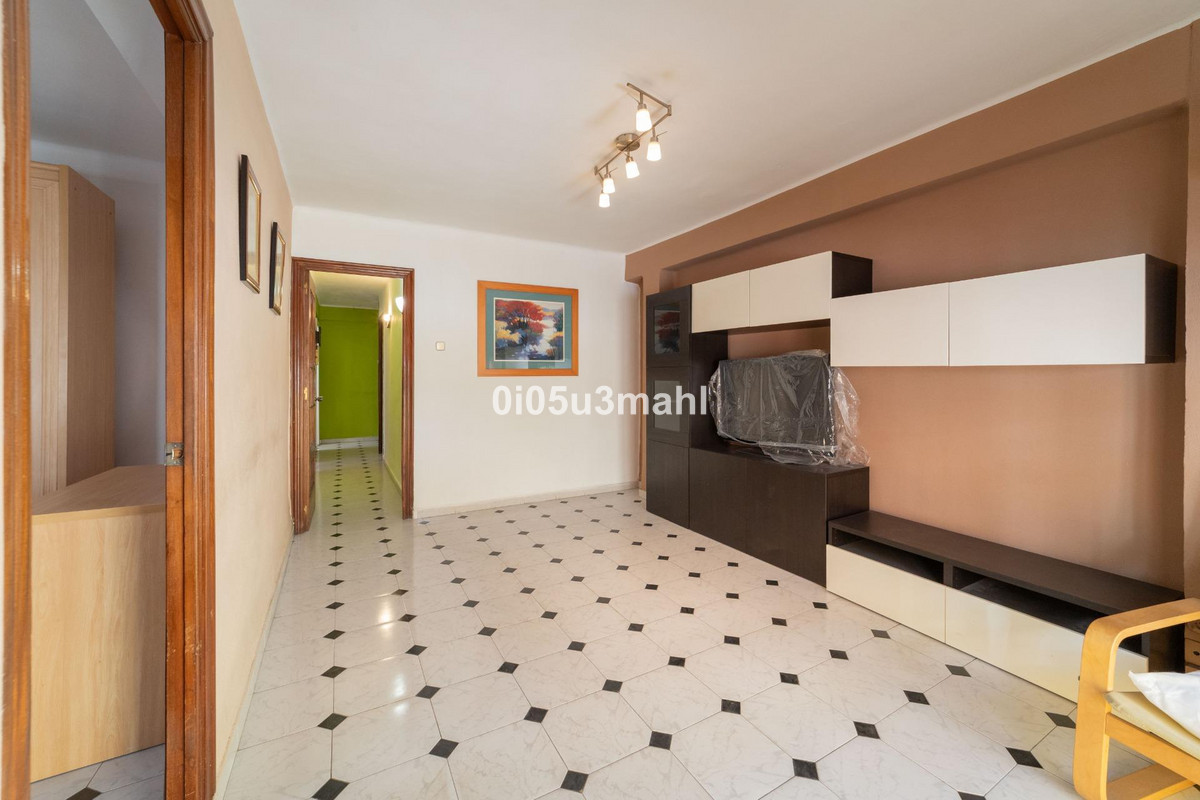 Middle Floor Apartment bilde 18