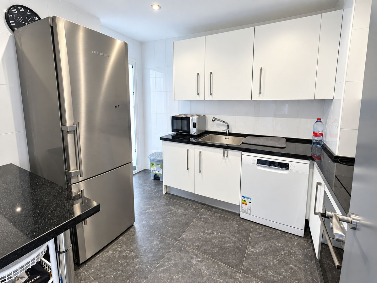 Middle Floor Apartment bilde 8
