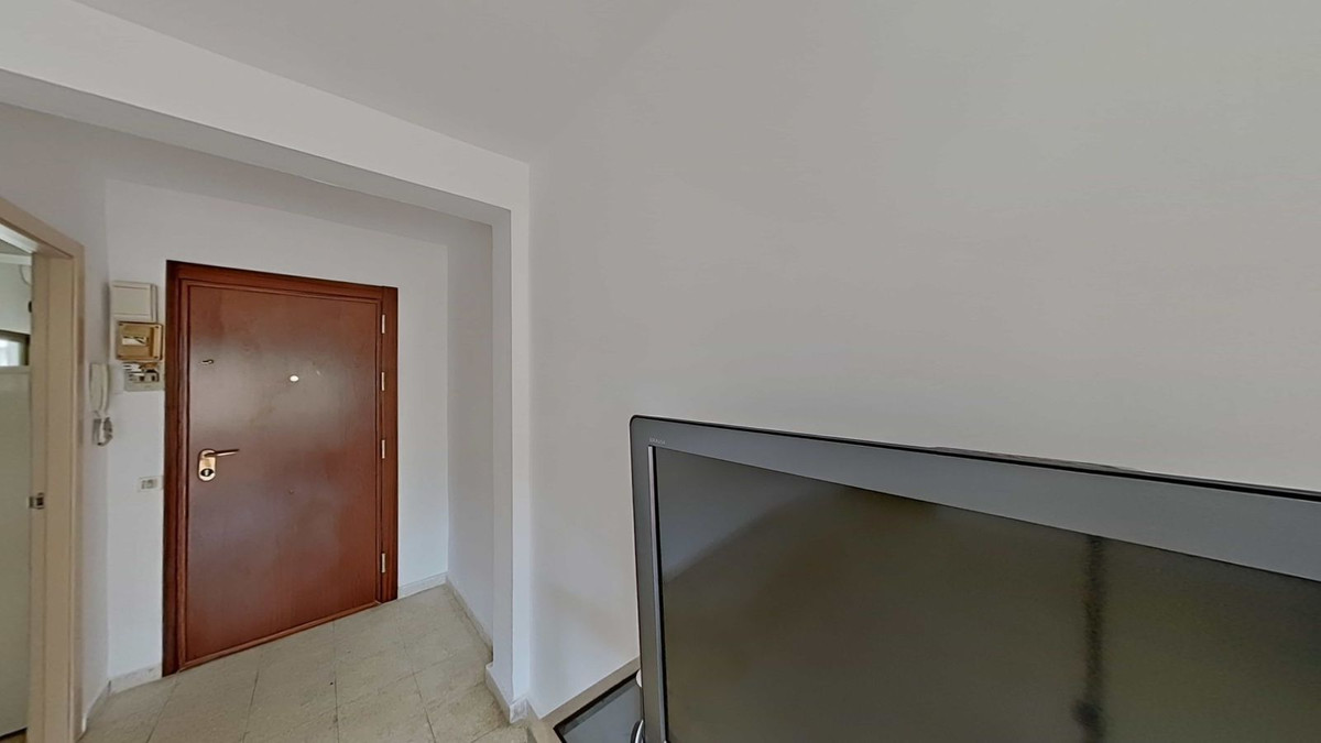 Middle Floor Apartment bilde 10