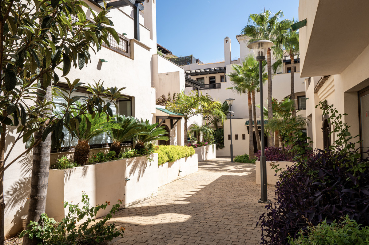 Middle Floor Apartment bilde 29