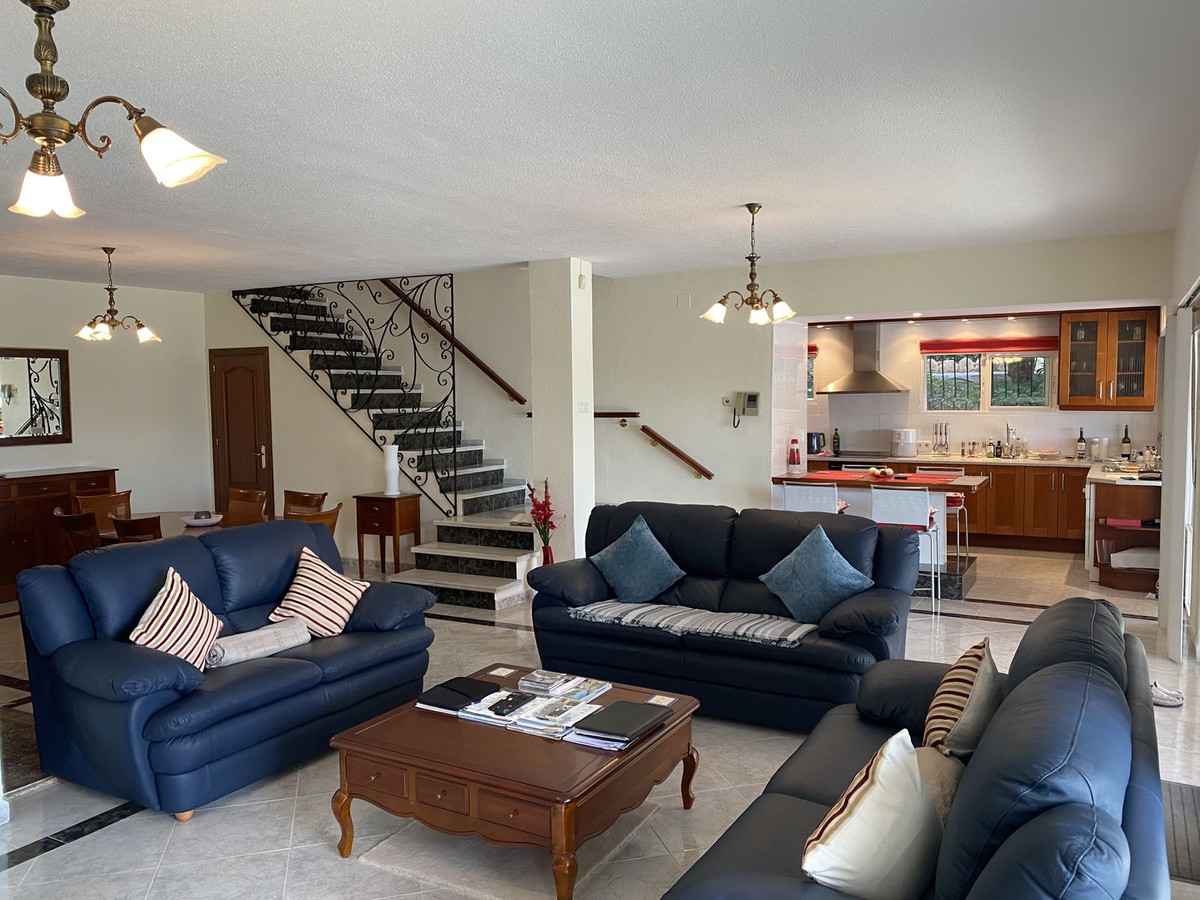 Detached Villa bilde 3