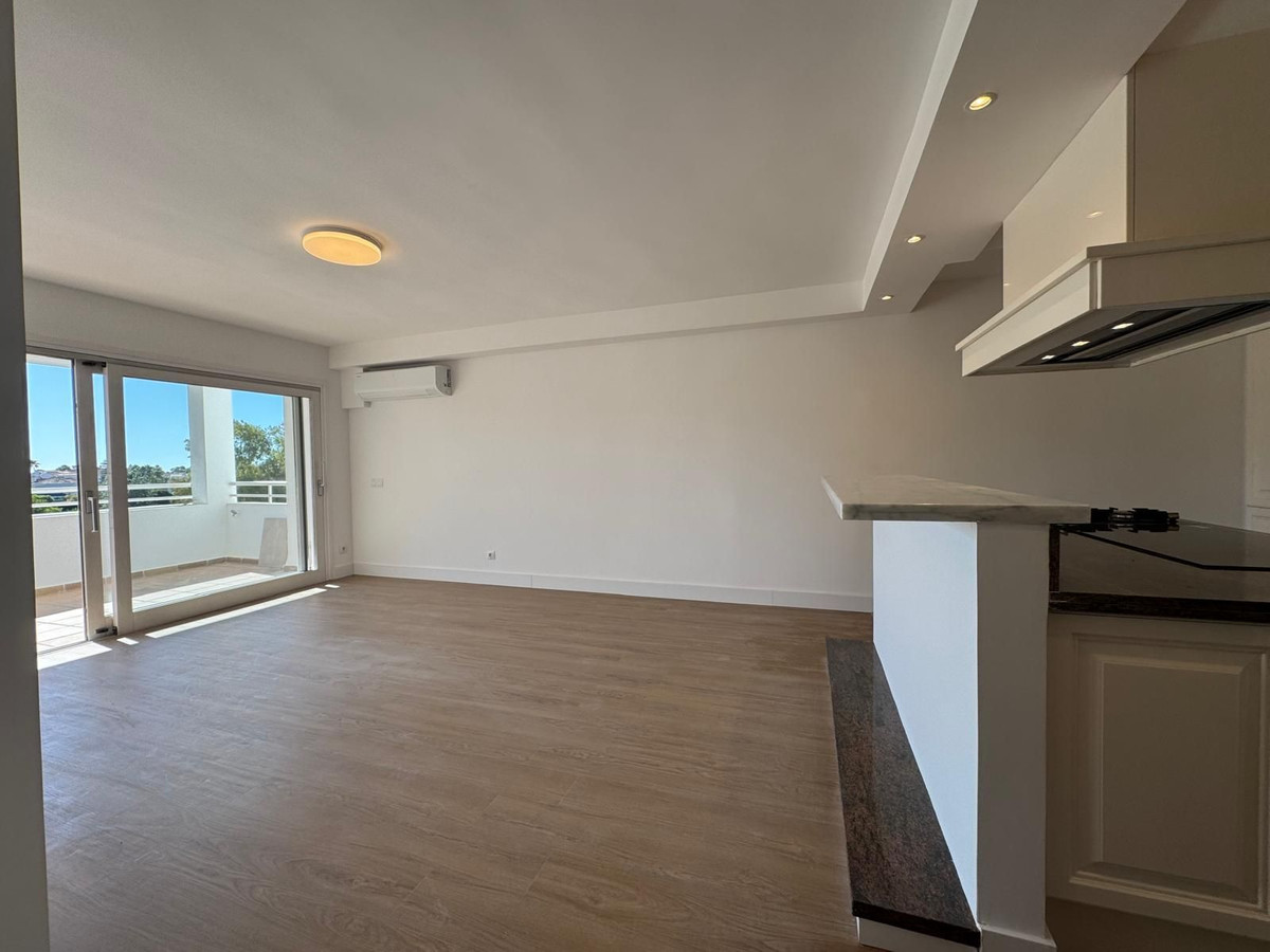 Middle Floor Apartment bilde 3