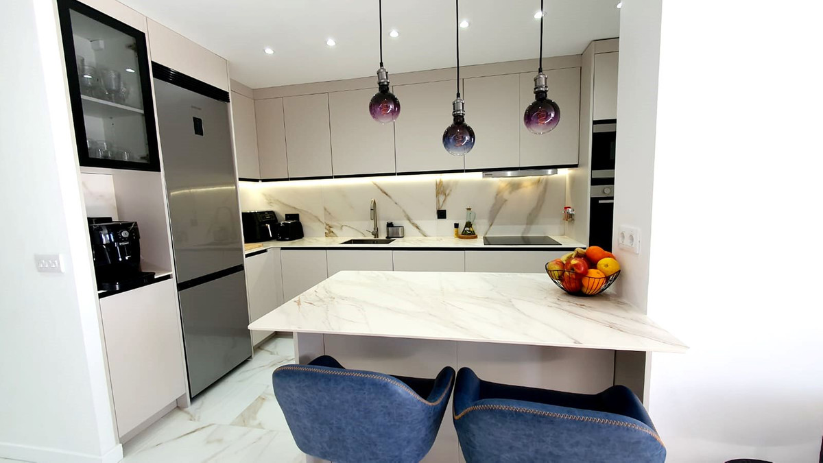 Middle Floor Apartment bilde 8