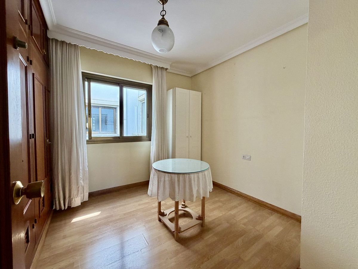 Middle Floor Apartment bilde 12