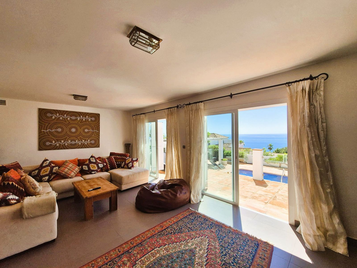 Detached Villa bilde 25