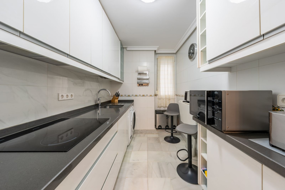 Middle Floor Apartment bilde 11
