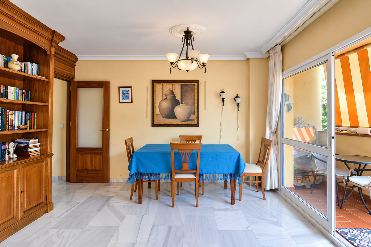 Middle Floor Apartment bilde 14