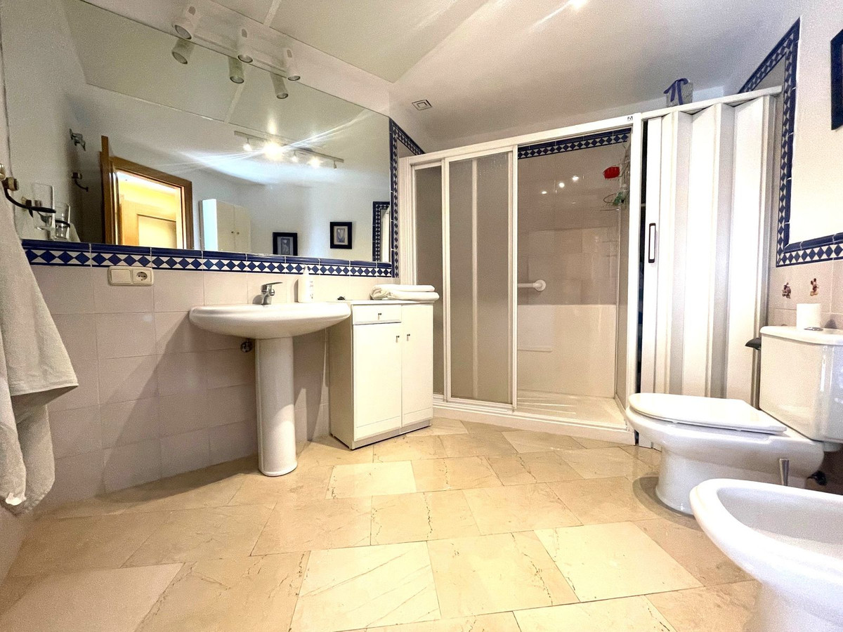 Middle Floor Apartment bilde 5