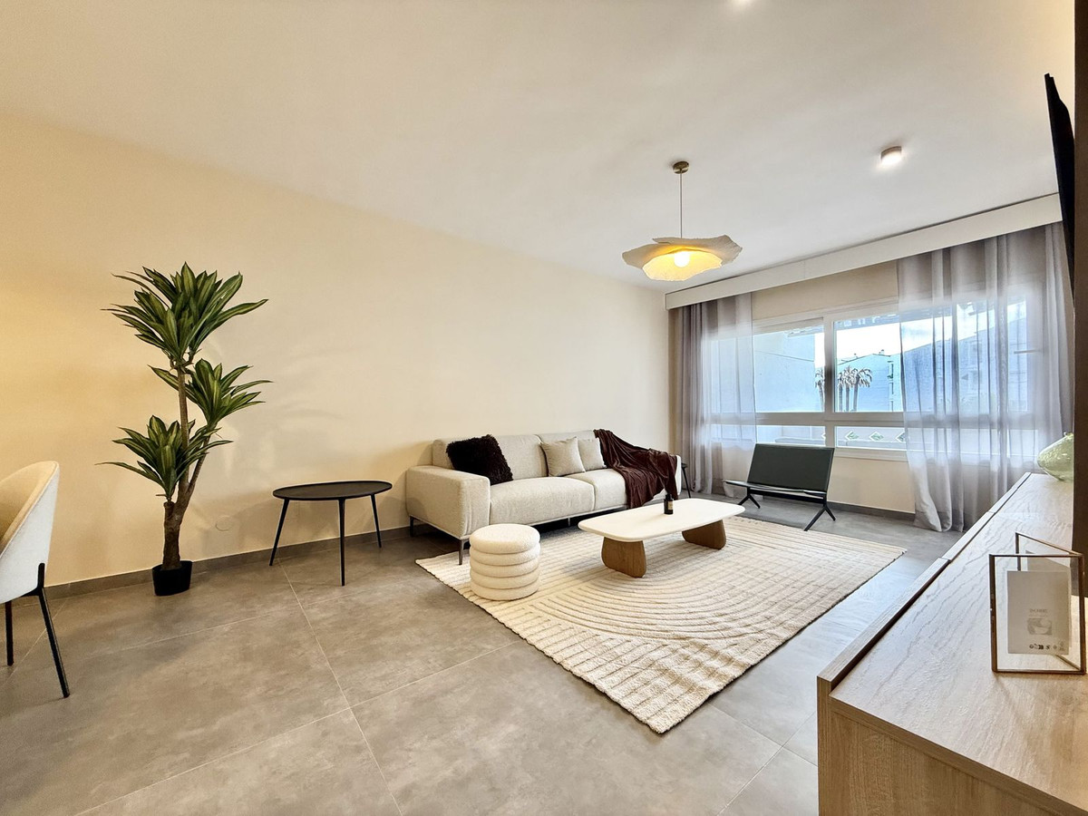 Middle Floor Apartment bilde 18