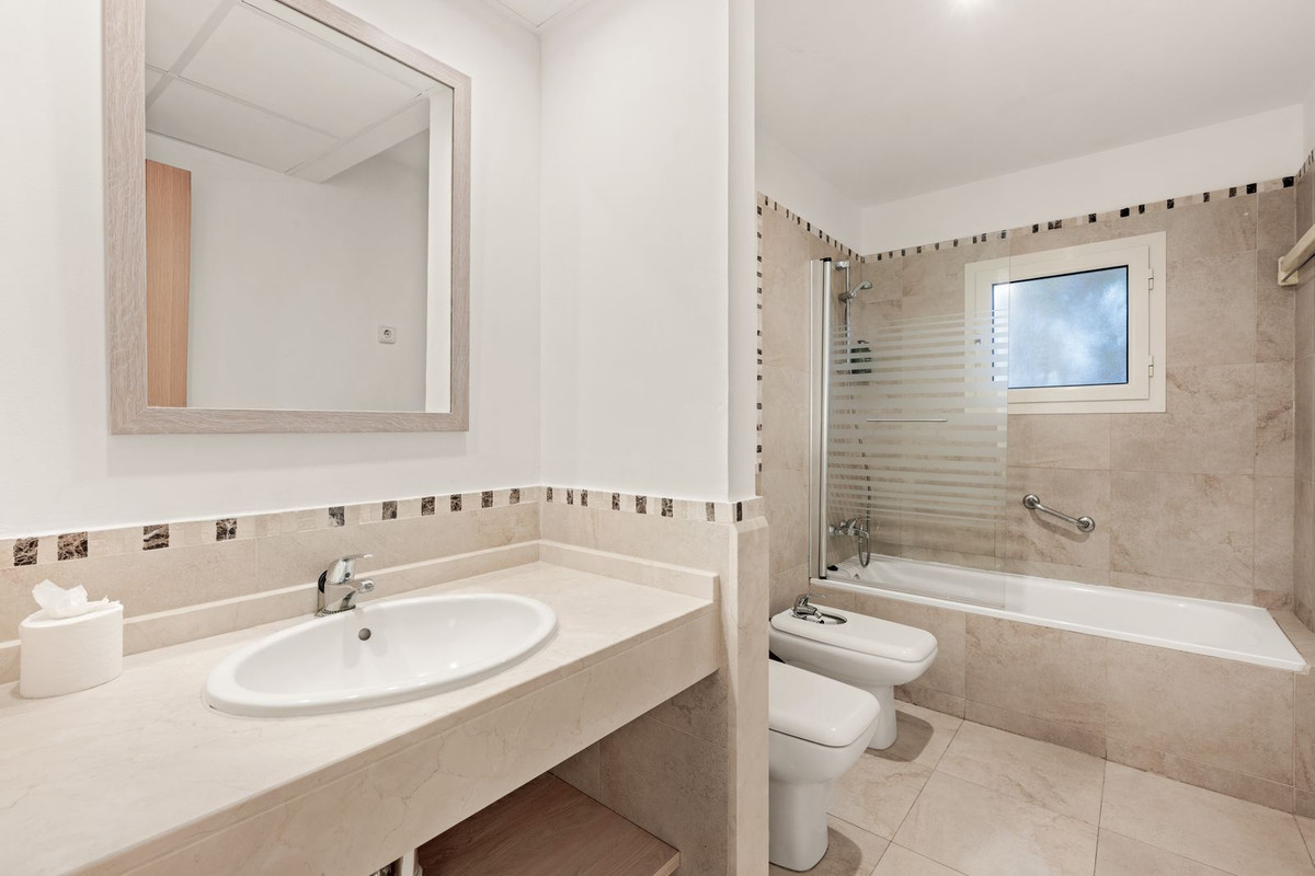 Middle Floor Apartment bilde 10