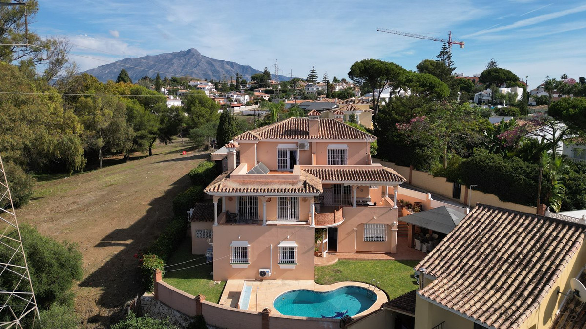 Detached Villa bilde 3