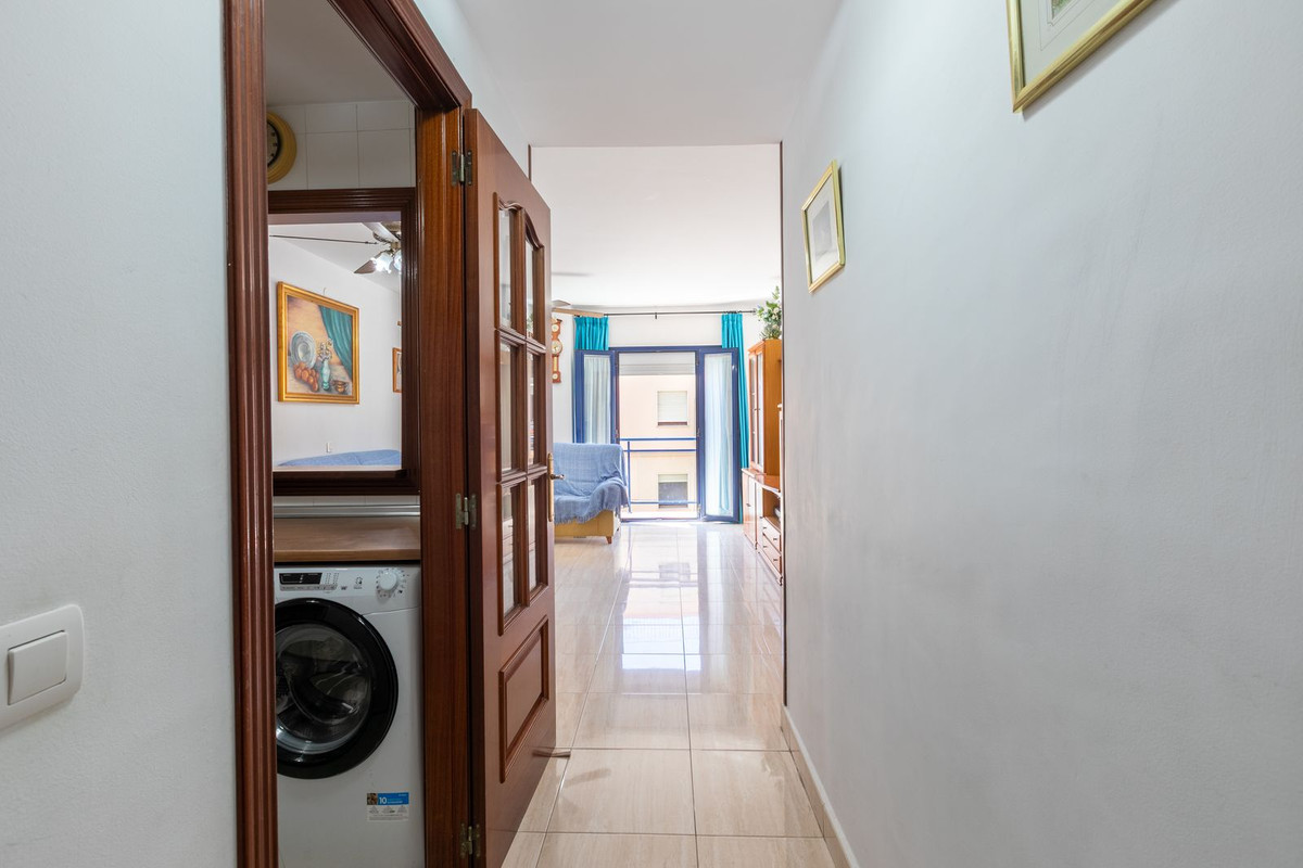 Middle Floor Apartment bilde 3