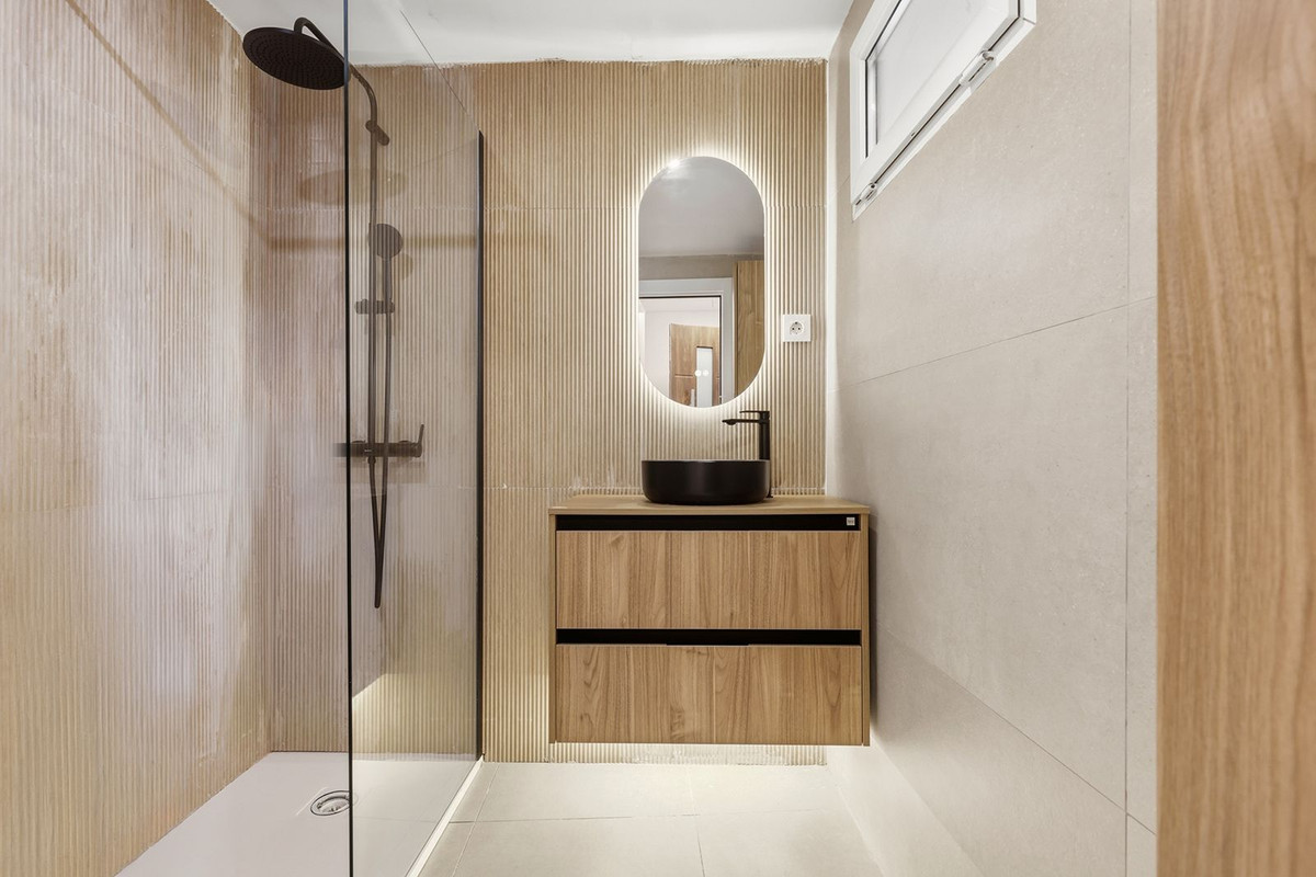 Middle Floor Apartment bilde 1