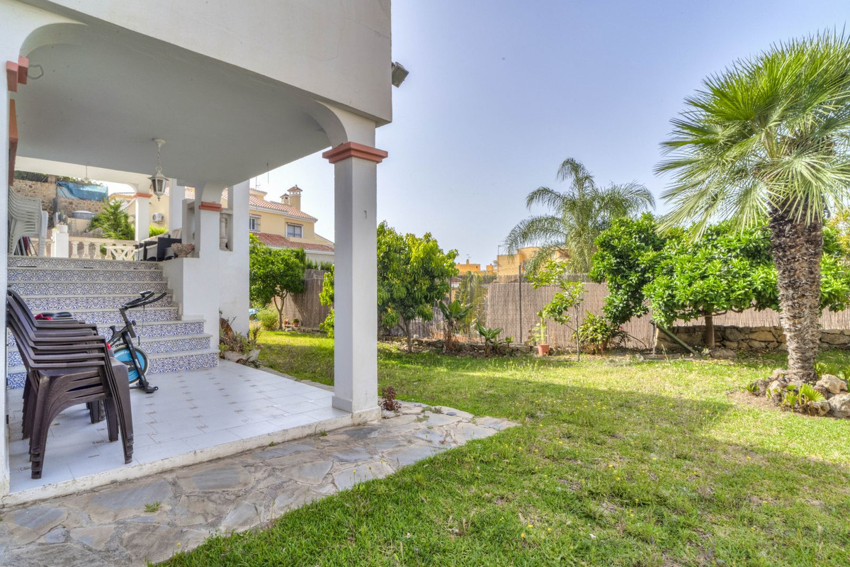 Detached Villa bilde 2