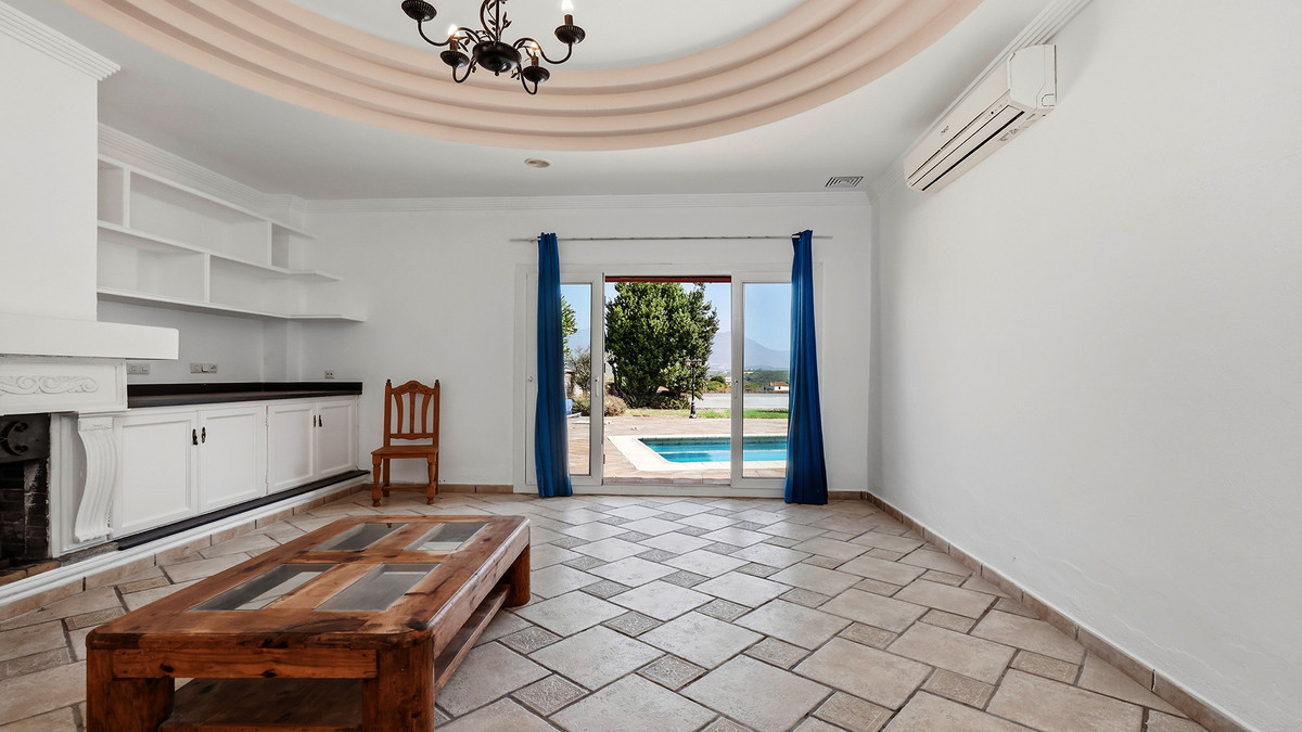 Detached Villa bilde 2