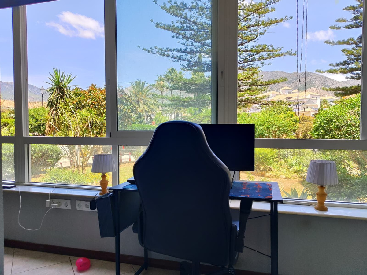 Middle Floor Apartment bilde 20