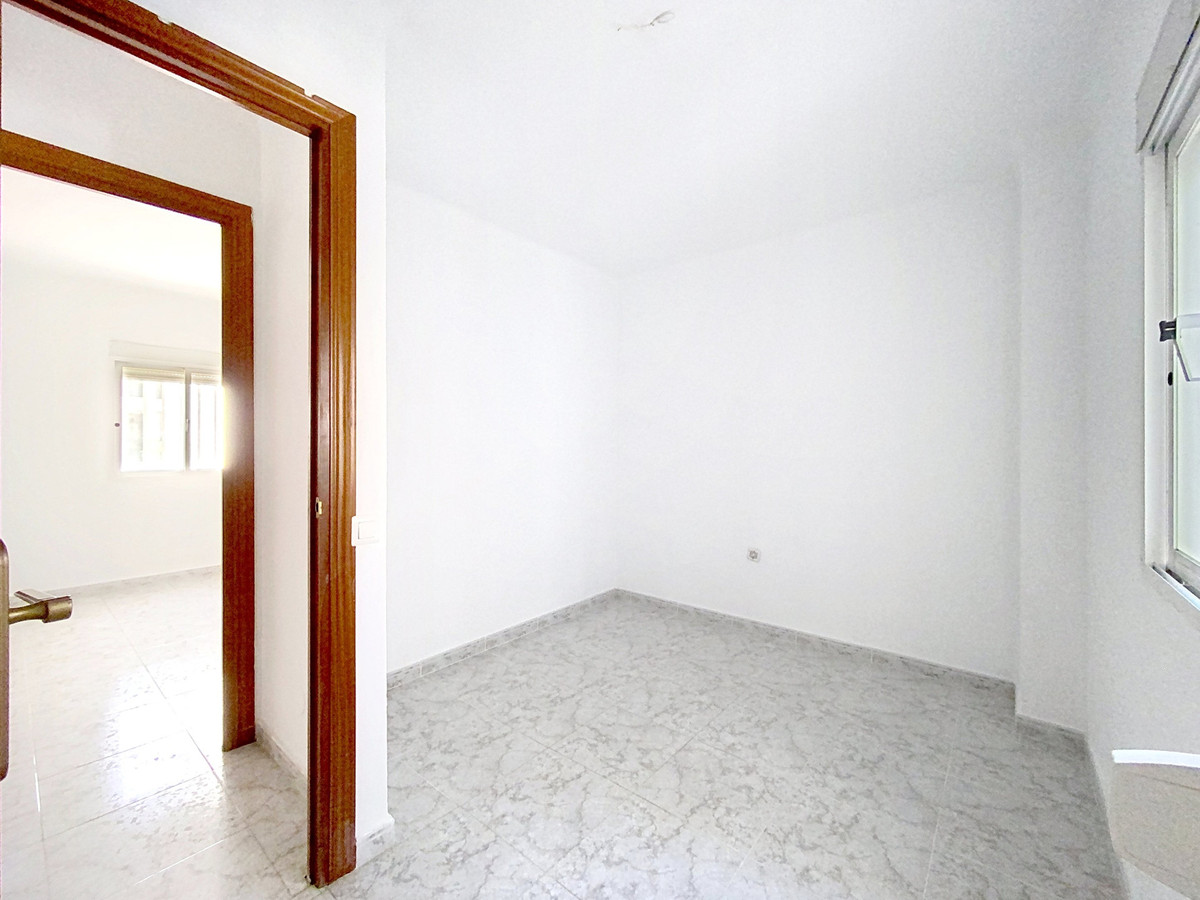 Middle Floor Apartment bilde 31