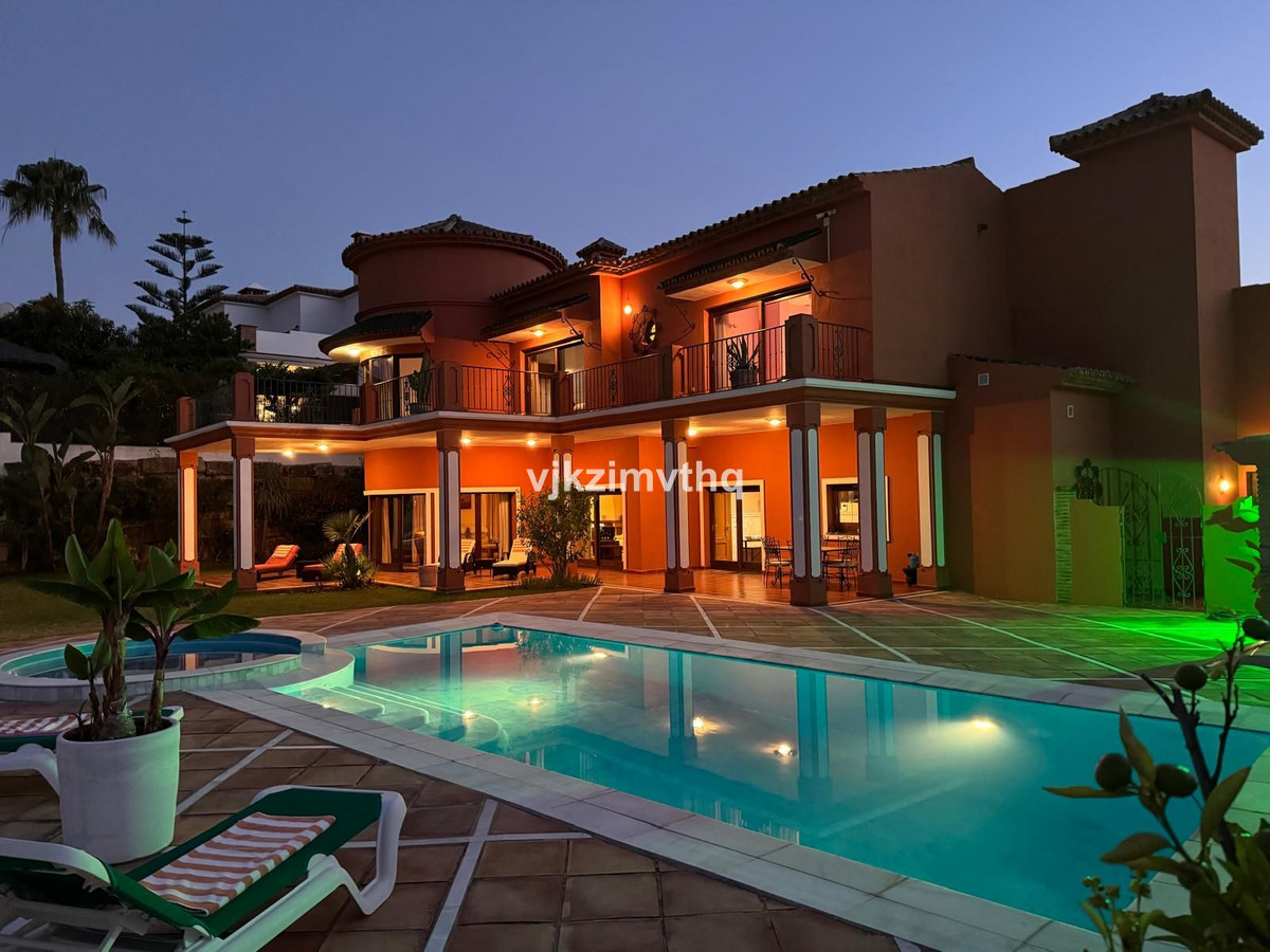 Detached Villa bilde 5