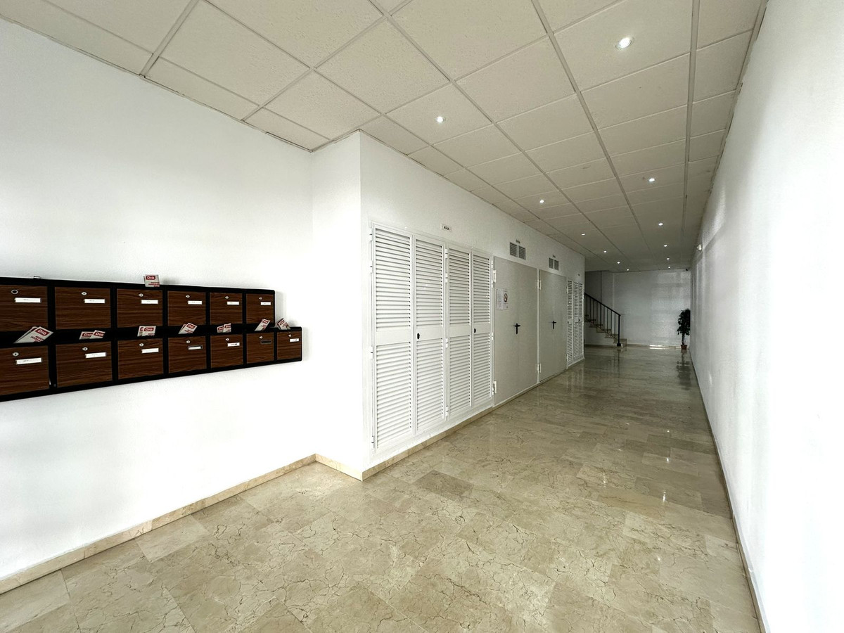Middle Floor Apartment bilde 17