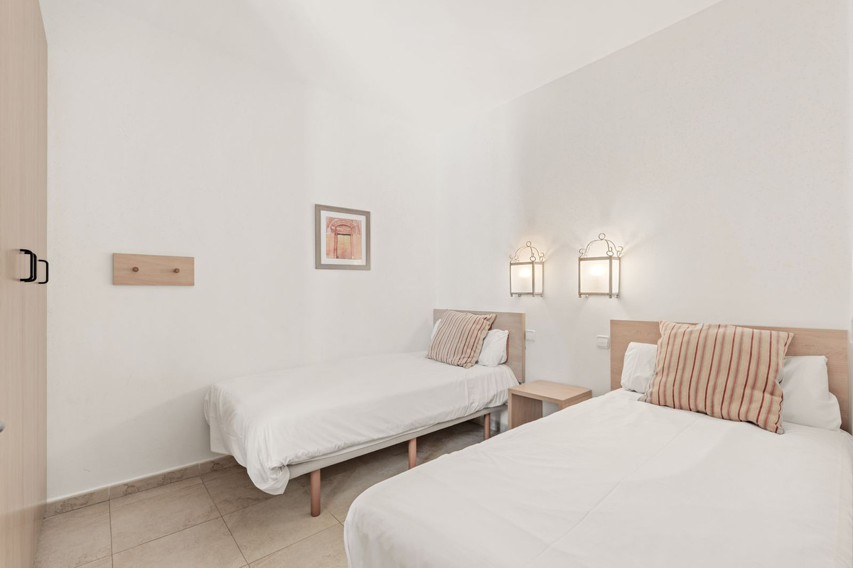 Middle Floor Apartment bilde 11