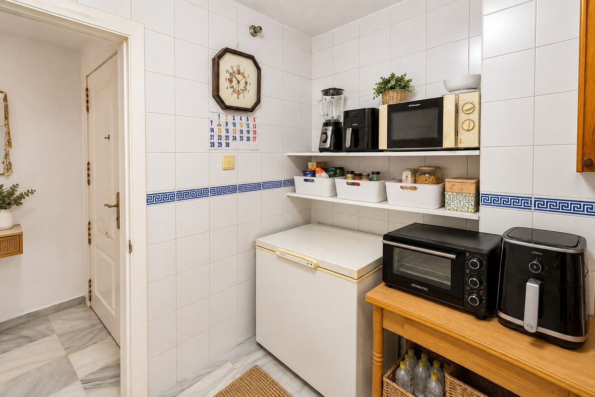 Middle Floor Apartment bilde 11